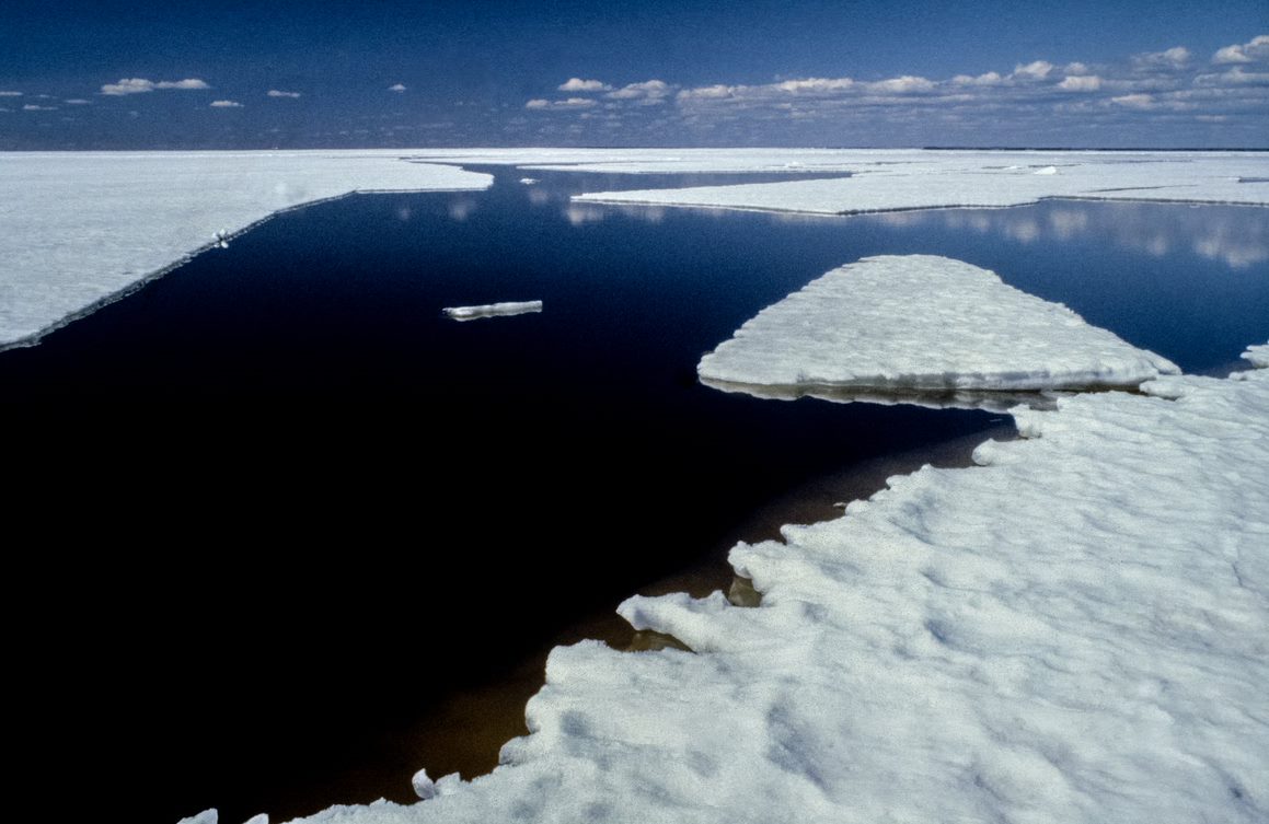 Galerie nature Michel Gauthier paysage hiver eau glace lac st-jean bleu blanc